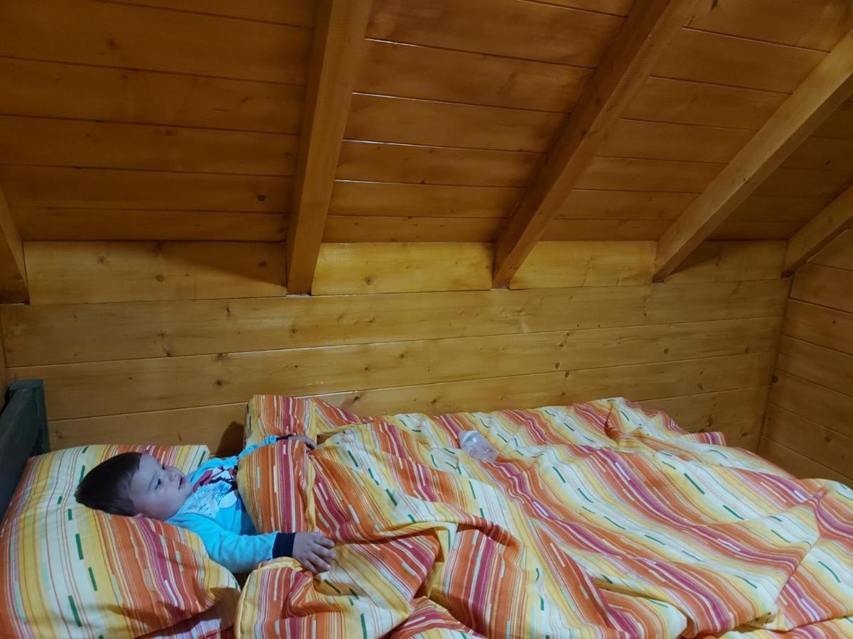 Etno Selo Zuric Villa Mojkovac Bilik gambar